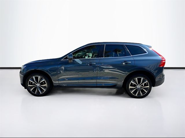 2022 Volvo XC60 Momentum