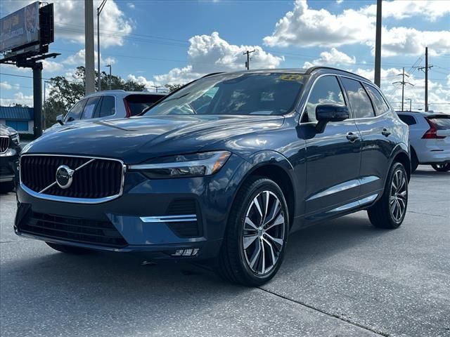 2022 Volvo XC60 Momentum