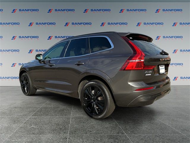 2022 Volvo XC60 Momentum