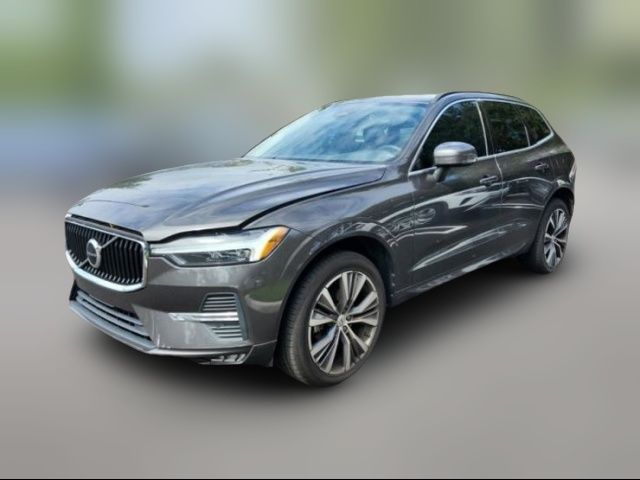 2022 Volvo XC60 Momentum