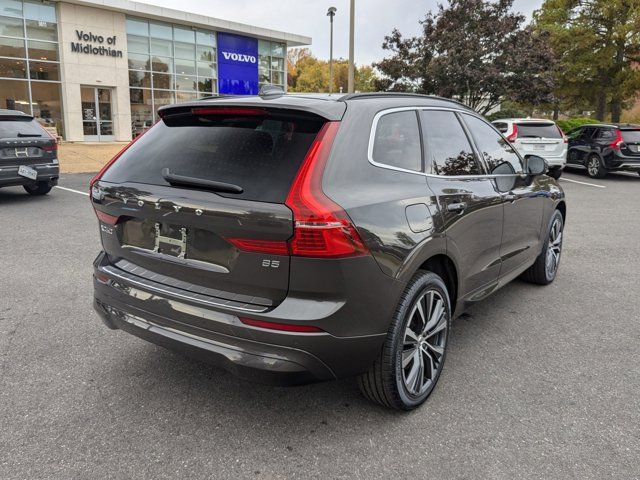 2022 Volvo XC60 Momentum