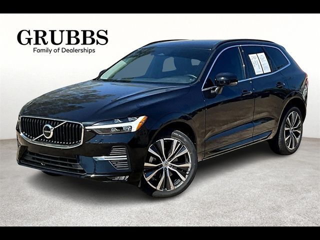 2022 Volvo XC60 Momentum