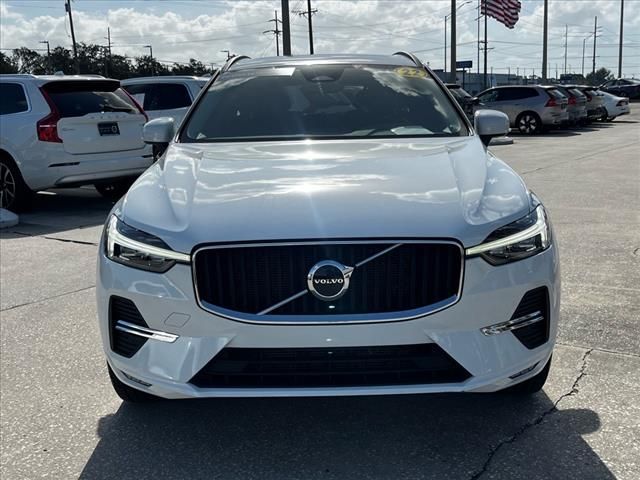 2022 Volvo XC60 Momentum