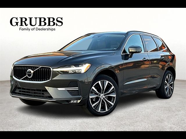 2022 Volvo XC60 Momentum