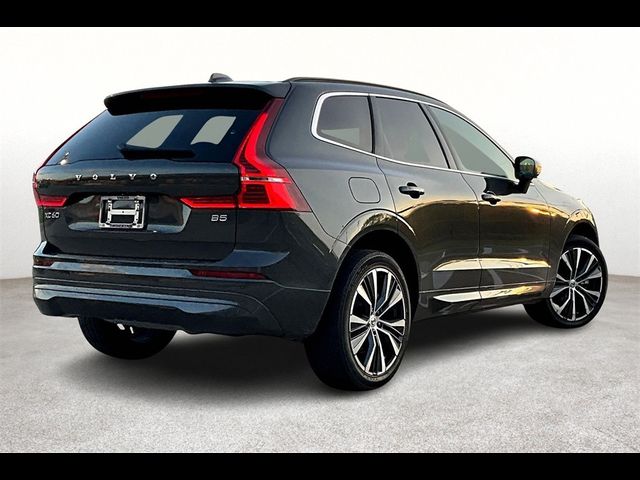 2022 Volvo XC60 Momentum