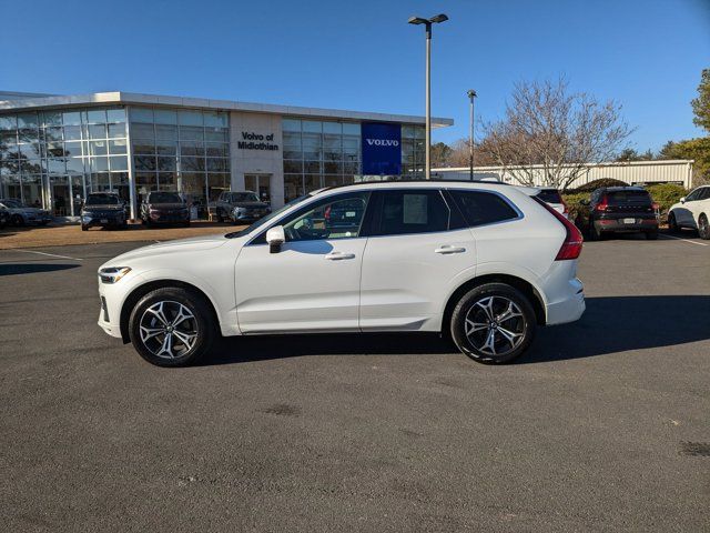 2022 Volvo XC60 Momentum