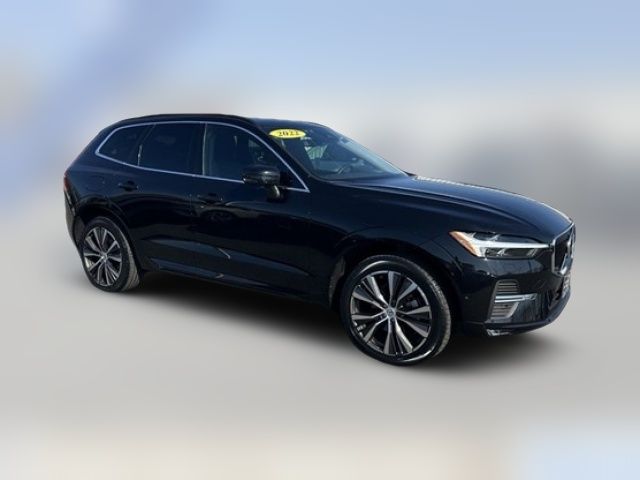 2022 Volvo XC60 Momentum