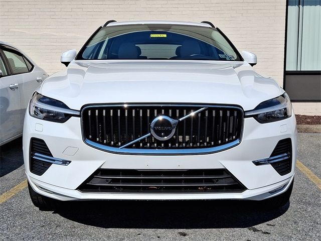 2022 Volvo XC60 Momentum
