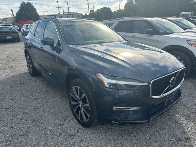 2022 Volvo XC60 Momentum