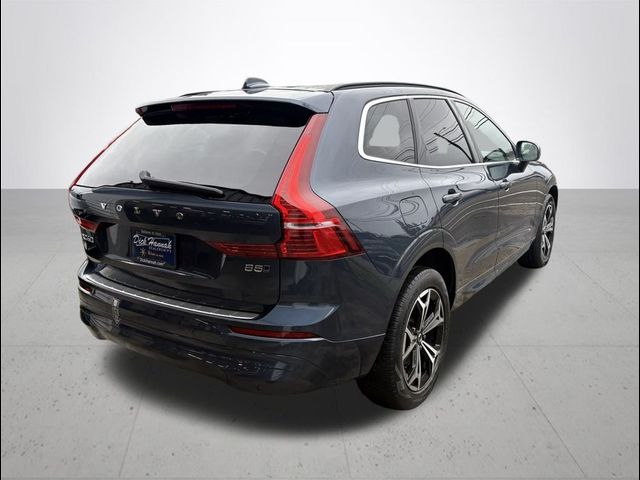 2022 Volvo XC60 Momentum