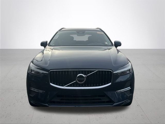 2022 Volvo XC60 Momentum