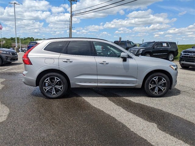 2022 Volvo XC60 Momentum