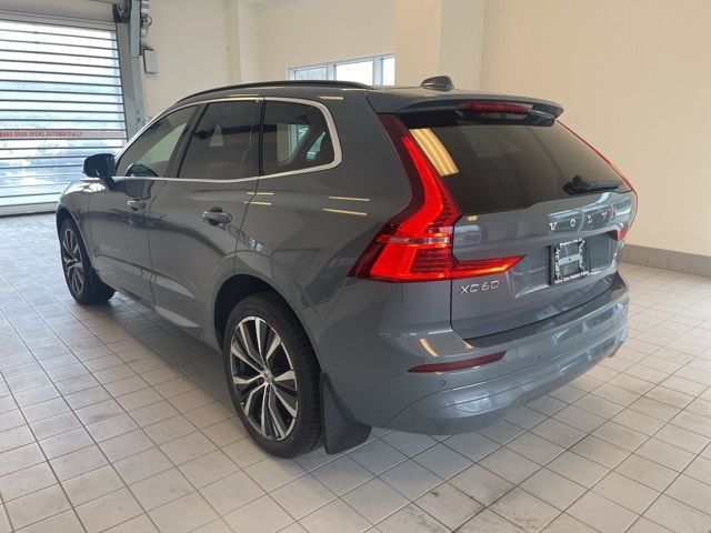 2022 Volvo XC60 Momentum