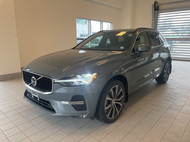 2022 Volvo XC60 Momentum