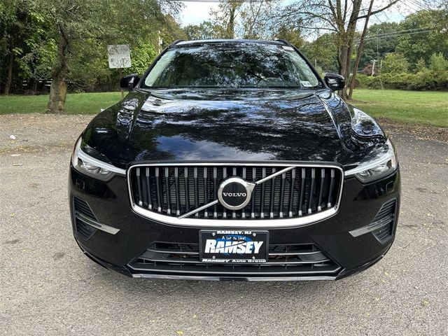 2022 Volvo XC60 Momentum