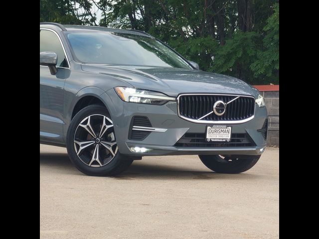 2022 Volvo XC60 Momentum