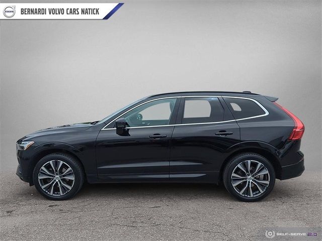 2022 Volvo XC60 Momentum