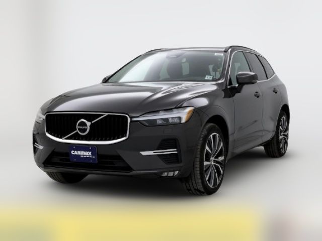 2022 Volvo XC60 Momentum