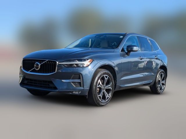 2022 Volvo XC60 Momentum