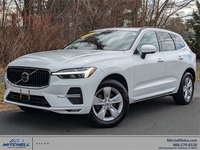 2022 Volvo XC60 Momentum