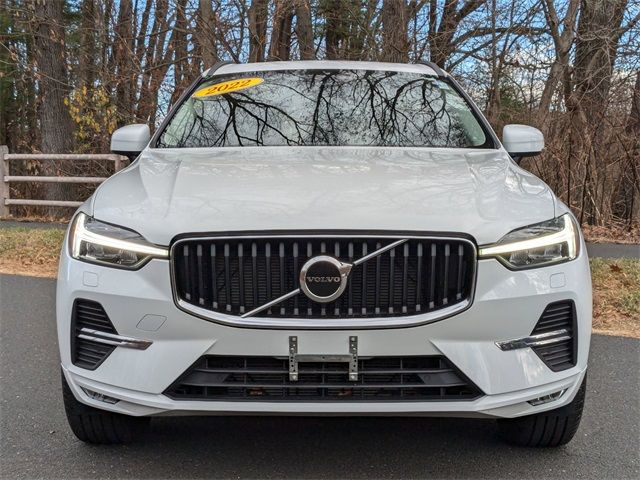 2022 Volvo XC60 Momentum