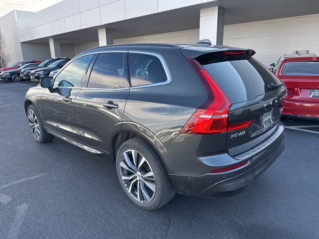 2022 Volvo XC60 Momentum