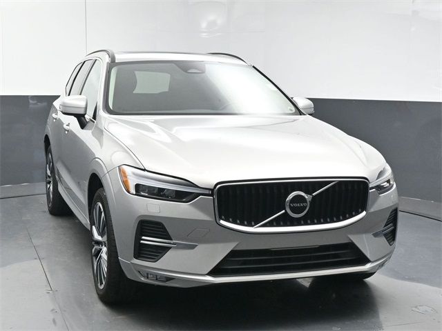 2022 Volvo XC60 Momentum