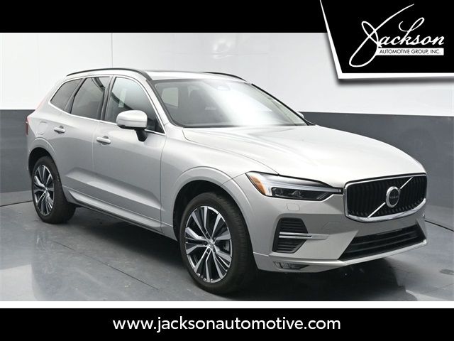 2022 Volvo XC60 Momentum