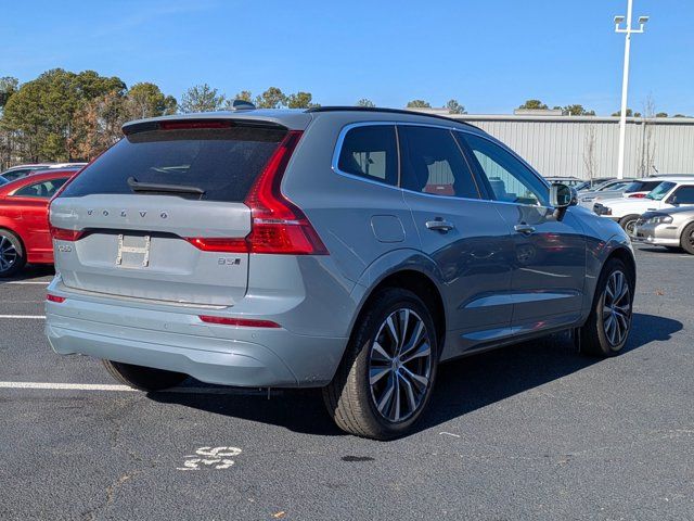 2022 Volvo XC60 Momentum