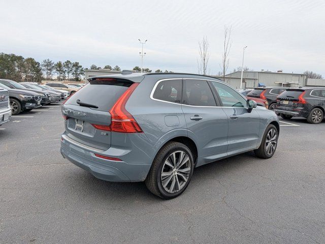 2022 Volvo XC60 Momentum