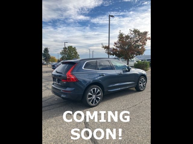 2022 Volvo XC60 Momentum