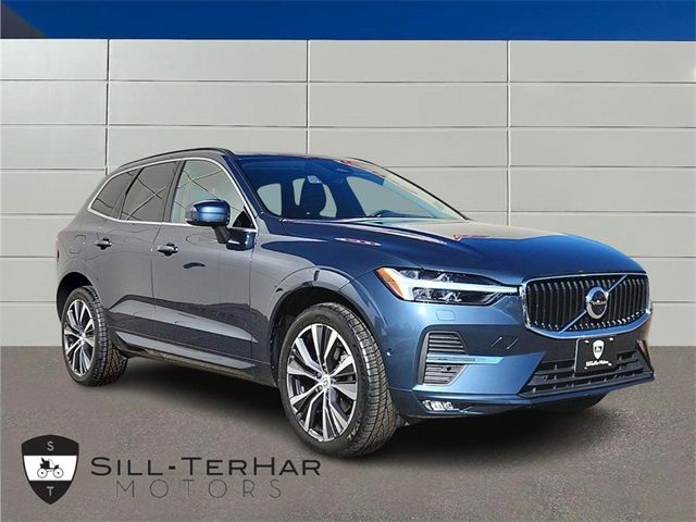 2022 Volvo XC60 Momentum