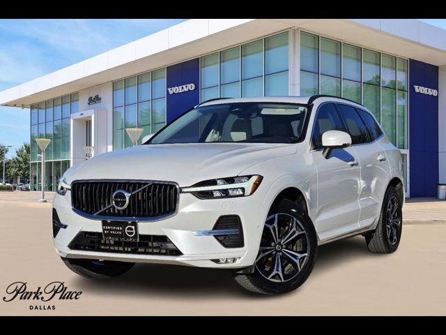 2022 Volvo XC60 Momentum