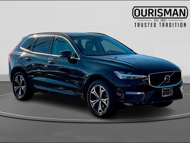 2022 Volvo XC60 Momentum