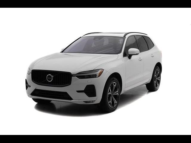 2022 Volvo XC60 Momentum