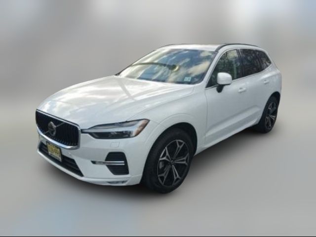2022 Volvo XC60 Momentum