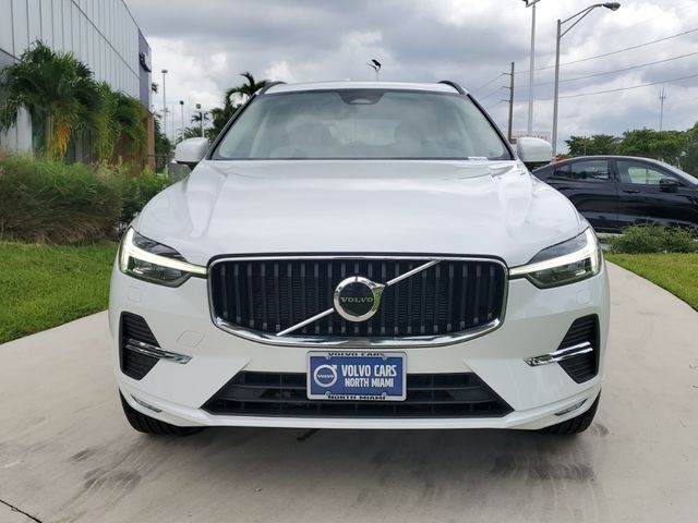 2022 Volvo XC60 Momentum