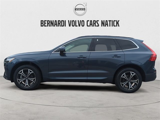 2022 Volvo XC60 Momentum