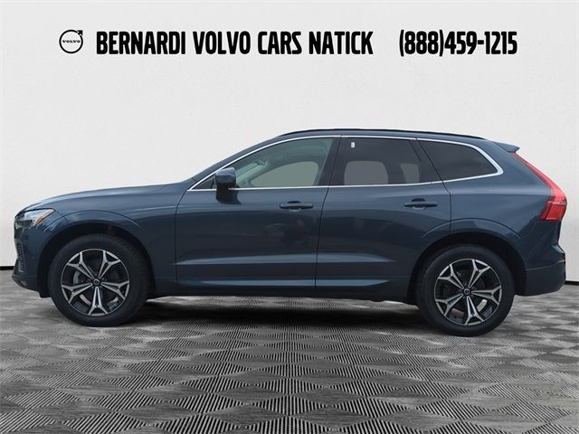 2022 Volvo XC60 Momentum