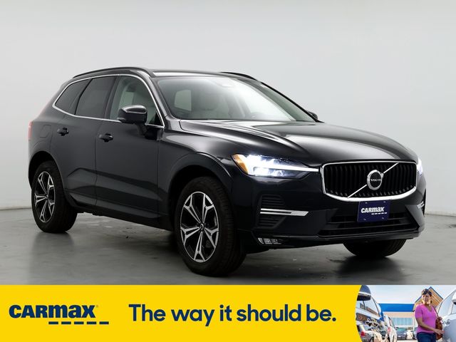 2022 Volvo XC60 Momentum