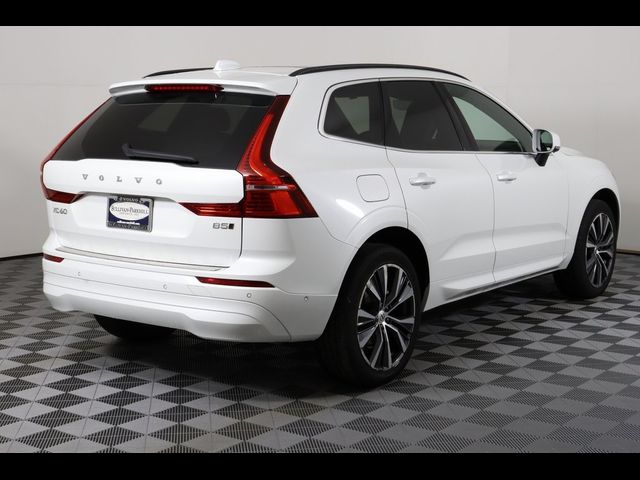 2022 Volvo XC60 Momentum