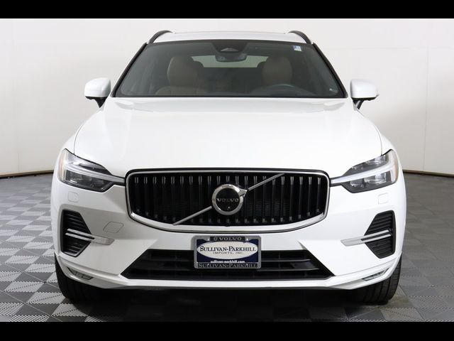 2022 Volvo XC60 Momentum