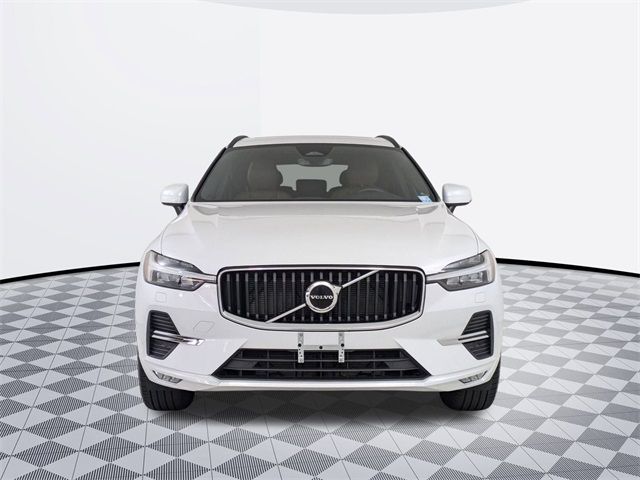 2022 Volvo XC60 Momentum