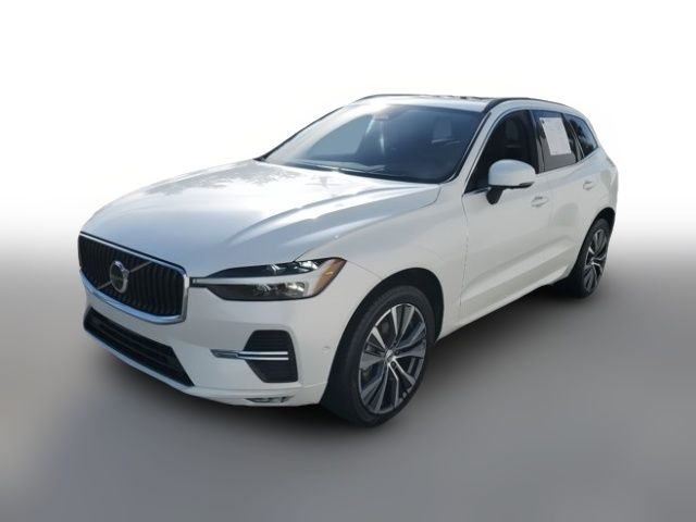 2022 Volvo XC60 Momentum