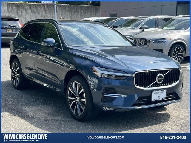 2022 Volvo XC60 Momentum