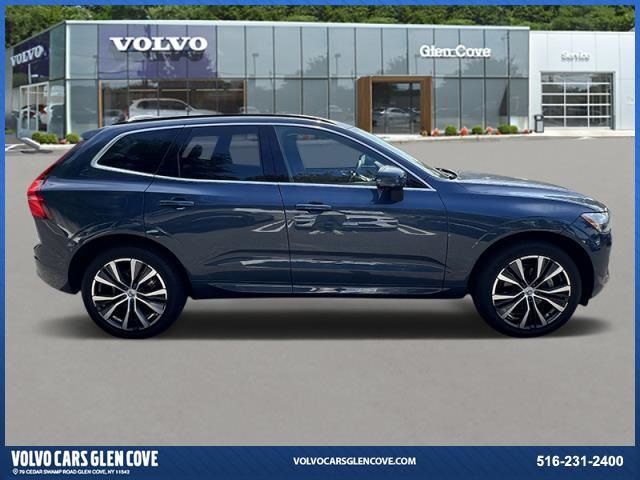 2022 Volvo XC60 Momentum