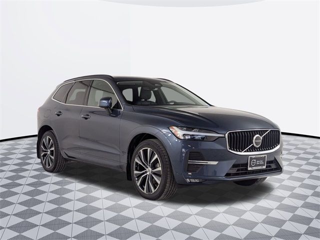 2022 Volvo XC60 Momentum