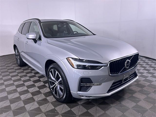 2022 Volvo XC60 Momentum