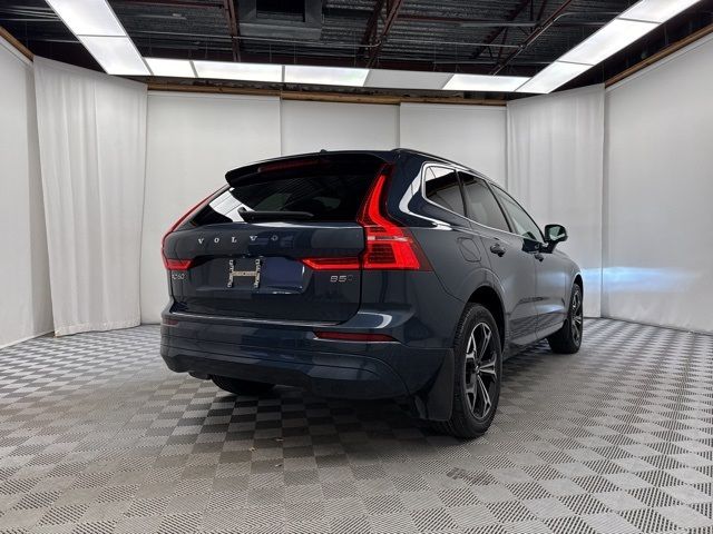 2022 Volvo XC60 Momentum