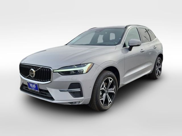 2022 Volvo XC60 Momentum